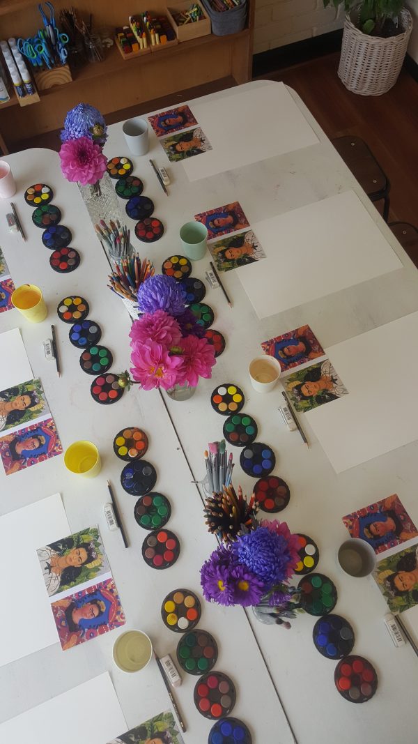 Frida Kahlo art party table setting